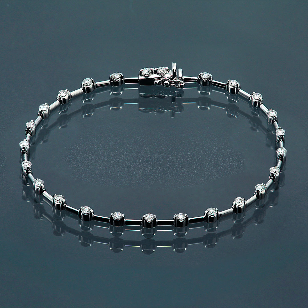 楽天市場】デビアス ブレスレット K18WG ダイヤ1.25ct LINE