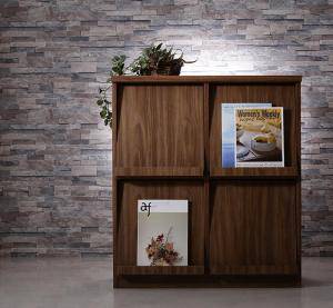 高い素材 本棚 ディスプレイラック 扉付き おしゃれ 北欧 安い 収納 整理 棚 ラック ウッド 大容量 子供 書棚 単行本 コミック 文庫本 漫画 Cd Dvd フラップ扉 約 幅80 奥行40 高さ90 ロー 低い Wifi コード