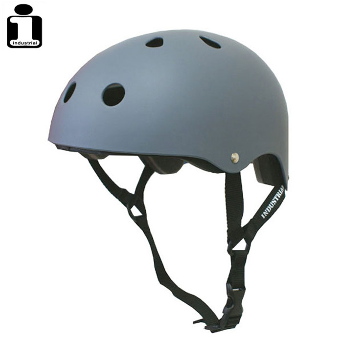 INDUSTRIAL インダストリアル ヘルメット FLATGRAY スケボー スケートボード インライン用 プロテクター 【クエストン】