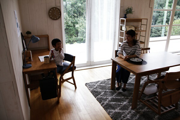 未使用品 子供チェアー キッズチェア 完成品 高さ調整 学習椅子 子ども椅子 学習チェア ナチュラル ブラウン 北欧 カントリー 高さ調節 木製  布張り ファブリック おしゃれ シンプル コンパクト ダイニングチェア アームレス 肘無 足置き fucoa.cl