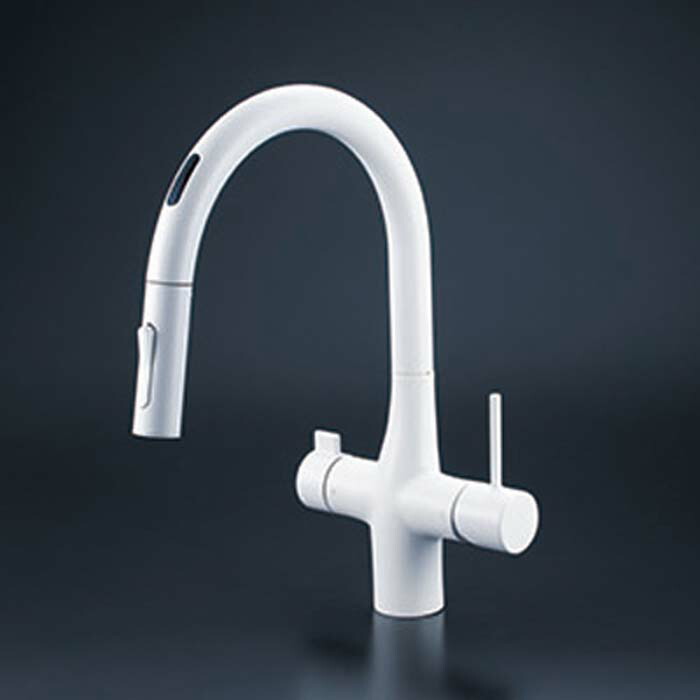(LINEクーポン有)KVK KM6091DECM4 ビルトイン浄水器用シングルシャワー付混合栓(センサー) 電池 マットホワイト(代引不可)