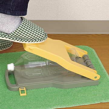 床保護シート付き空き缶&ペットボトルつぶし器 Amazon.co.jp: 空き缶潰し器 足踏み 滑り止め ペットボトル