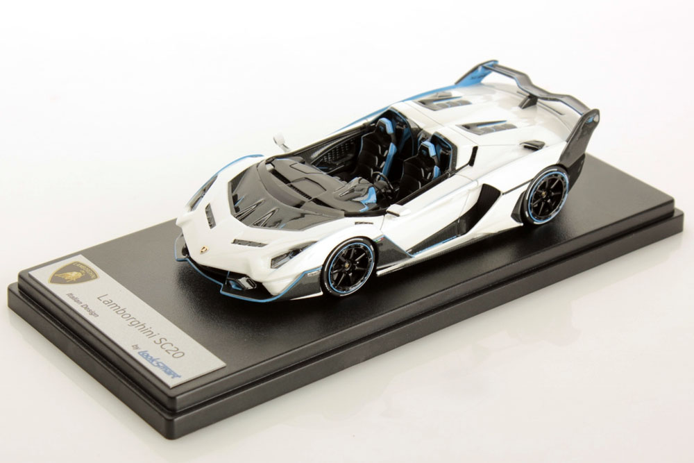 Lamborghini ランボルギーニ looksmart フィギュア Amazon | ミニカー 1/43 ランボルギーニ アヴェンタドール LP780