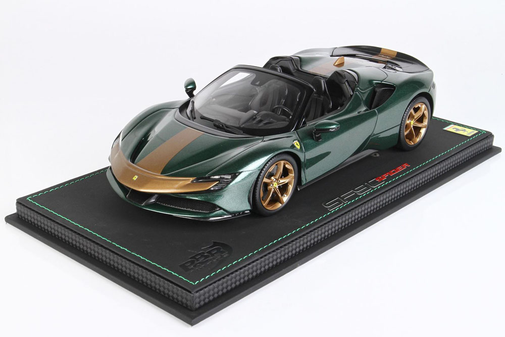 BBR 1/18完成品 P18198GV フェラーリ SF90 スパイダー パックフィオラノ ヴェルデ ツェルトベク / ゴールドストライプ 限定40台 （ケース付）｜ラクーンオート 店 46,200円