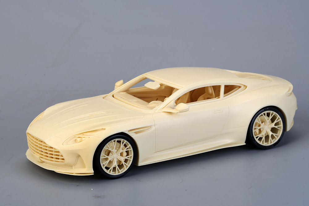 Alpha Model 1/24キット アストンマーティン DB12｜ラクーンオート 店