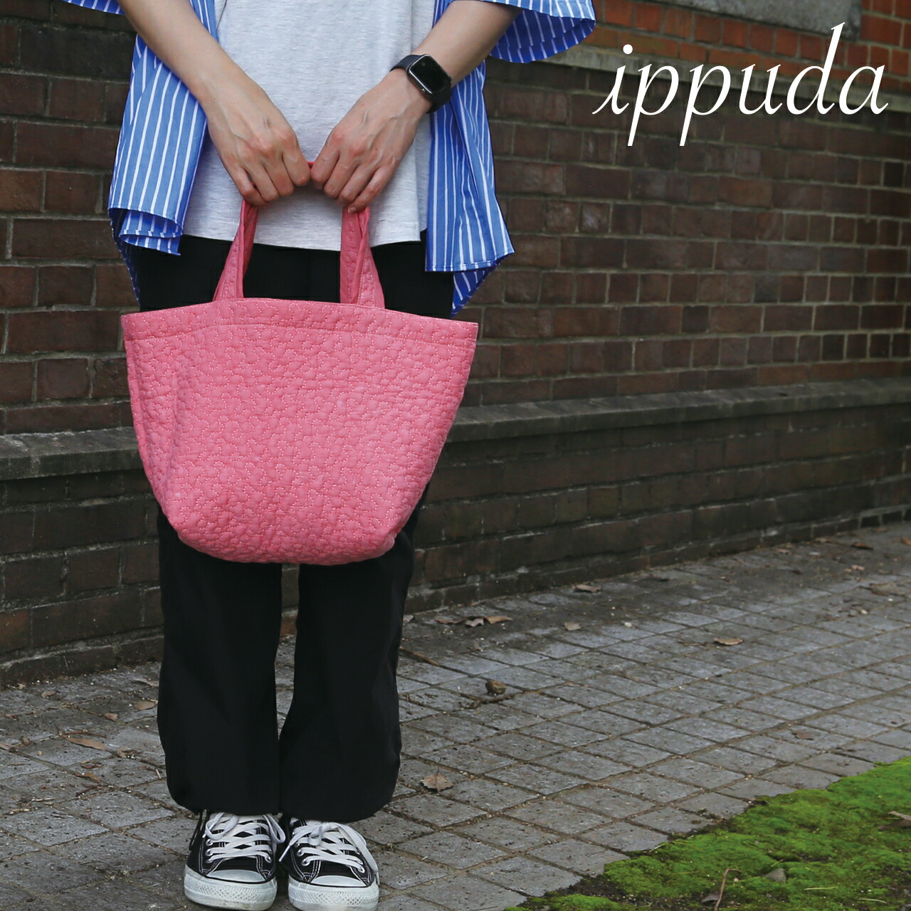 familiar×pionunnal POP（舟形ショルダー）　新品未使用 ファミリア（Familiar） ≪新品≫ pionunnal ピオヌンナル 「ポップ