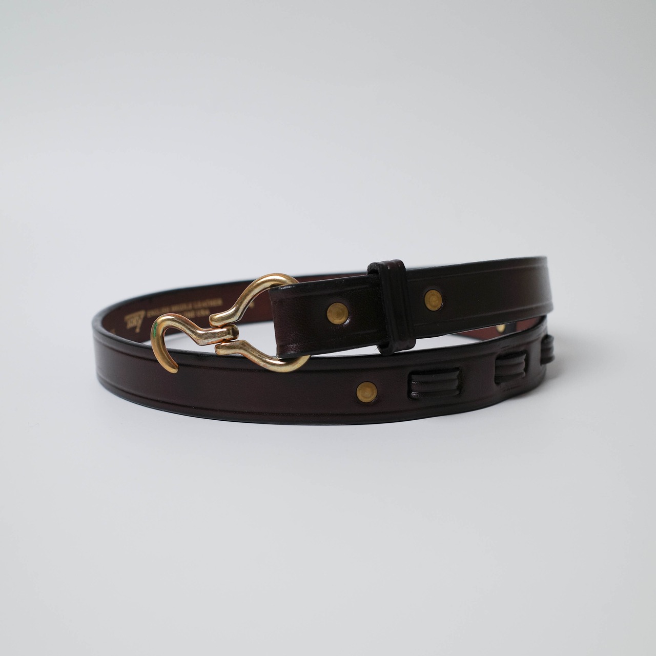 TORY LEATHER BRIDLE LEATHER CREASED BELT WITH A COLLAPSIBLE BRASS HOOF PICK HAVANA 2665 トリーなめし革 ブライドルレザー クリースド 三尺帯 ウィズ ア コラプシブル 金管楽器 フーフ 爪 ハバナ