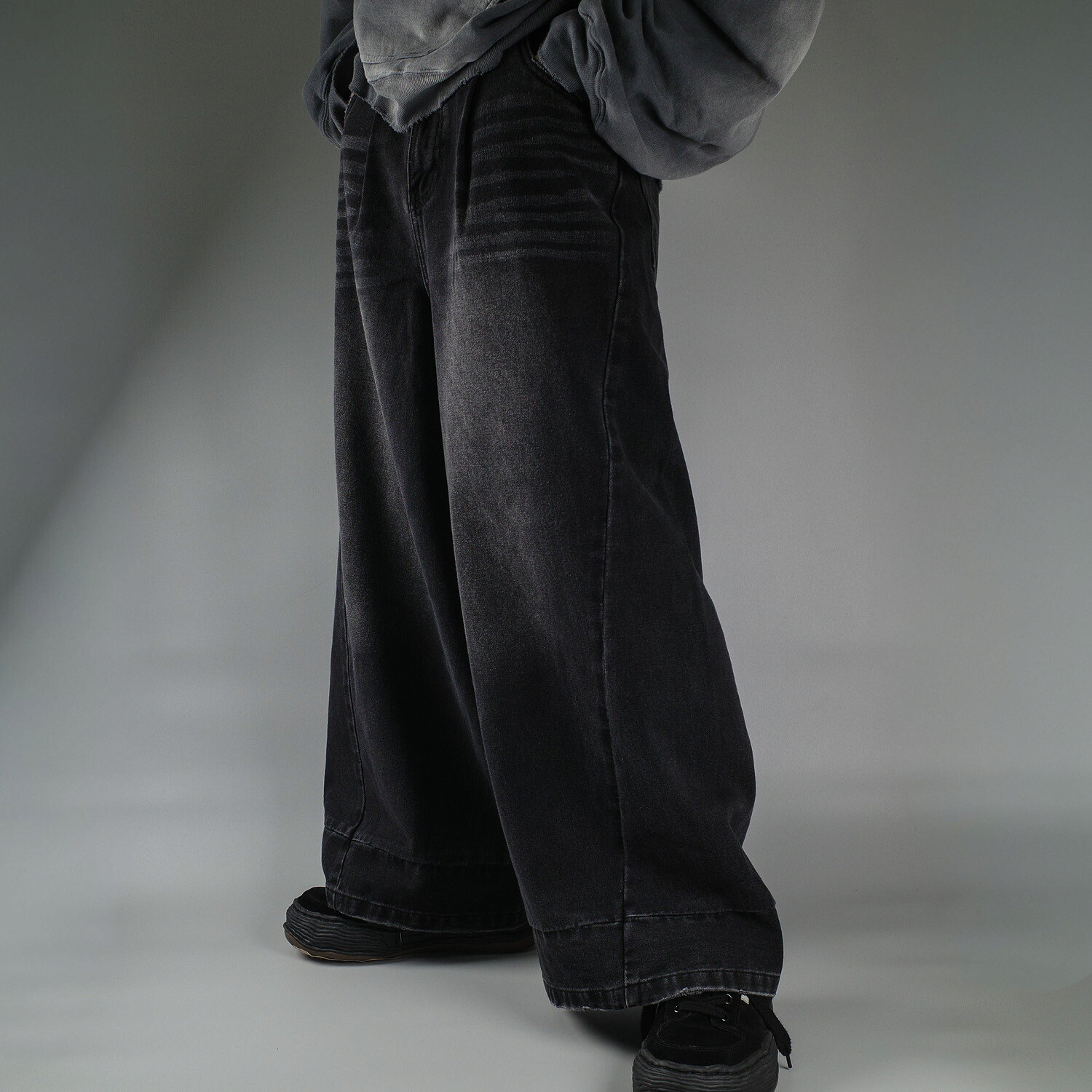 【MC25】【Mr.creape/ミスター・クリエイプ】Washed Wide-Leg Baggy Denim