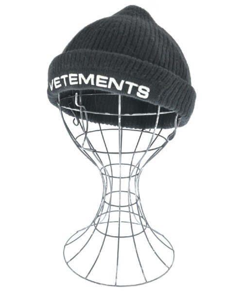 【VETEMENTS】 ロゴビーニーハット イエロー ウール ヴェトモン VETEMENTS(ヴェトモン) ニットキャップ・ビーニー(メンズ