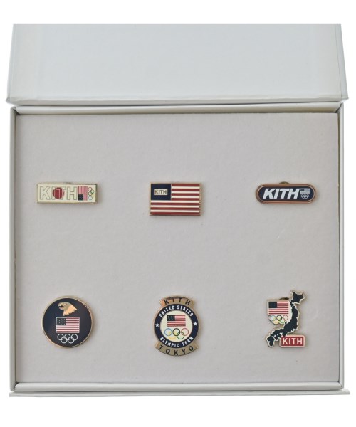 KITH 口づけ小物類（余分の物） メンズ - 紺x赤x白等【中古】【古着】