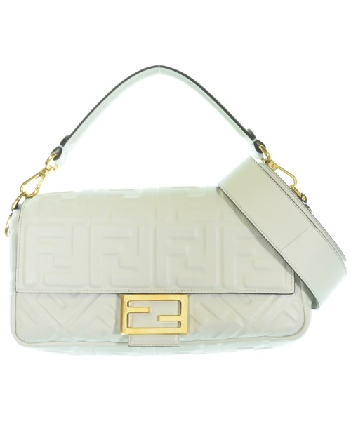 FENDI フェンディショルダーバッグ レディース - 白【中古】【古着】｜RAGTAG（ブランド古着のラグタグ）