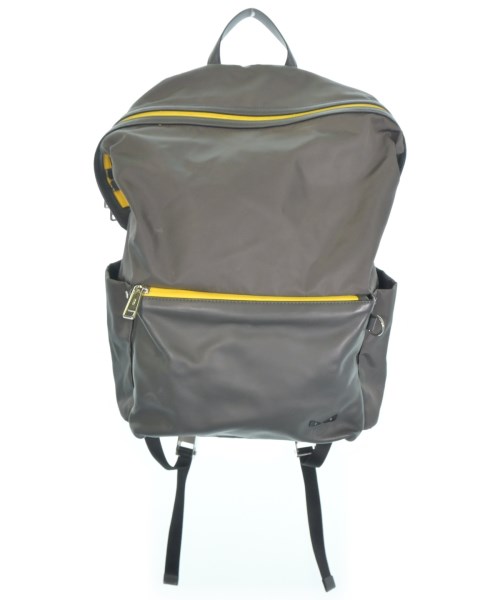 FENDI フェンディバックパック・リュック レディース - グレー【中古】【古着】｜RAGTAG（ブランド古着のラグタグ）