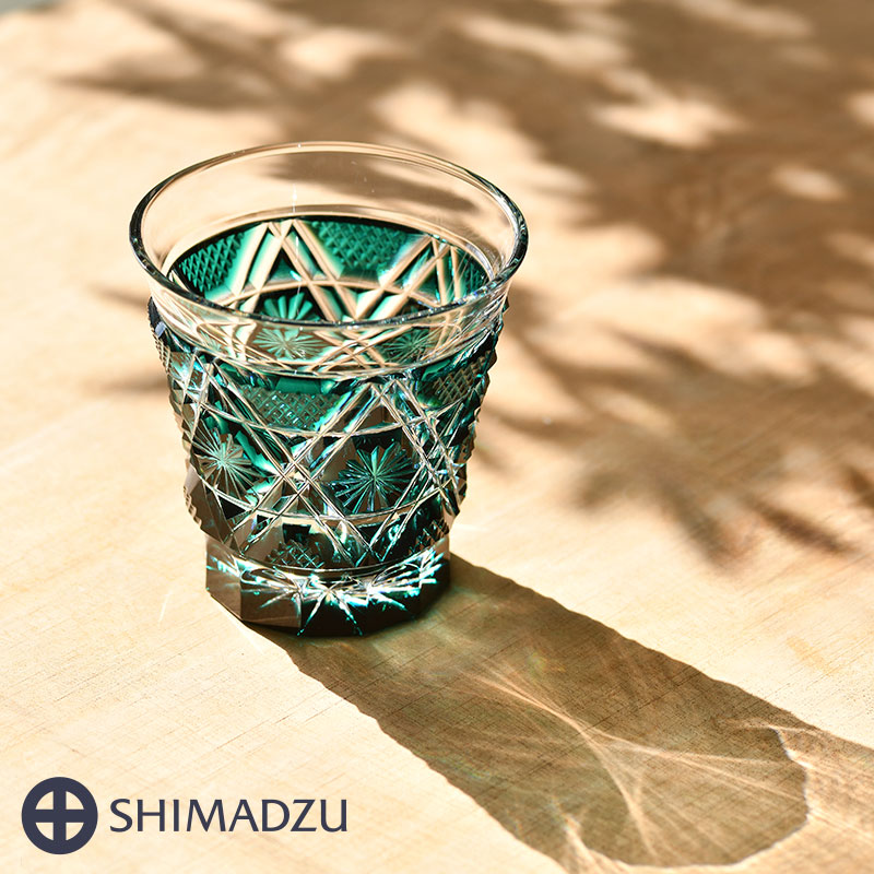 薩摩切り子ガラス 冷酒水呑み cut01 緑 鹿児島 島津薩摩切り子ガラス 薩摩硝子芸術 切り子ガラス 水呑み 貨物輸送無料
