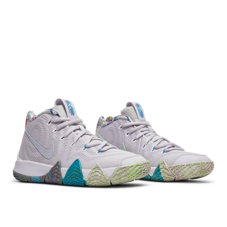 【海外限定 お取り寄せ商品】NIKE KYRIE 4 90S (GS) AA2897-902 メンズ レディース 人気 おしゃれ｜RAISE