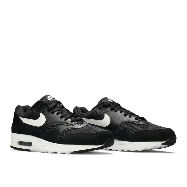 楽天市場】NIKE ナイキ AIR MAX 1 ESSENTIAL スニーカー TRIPLE