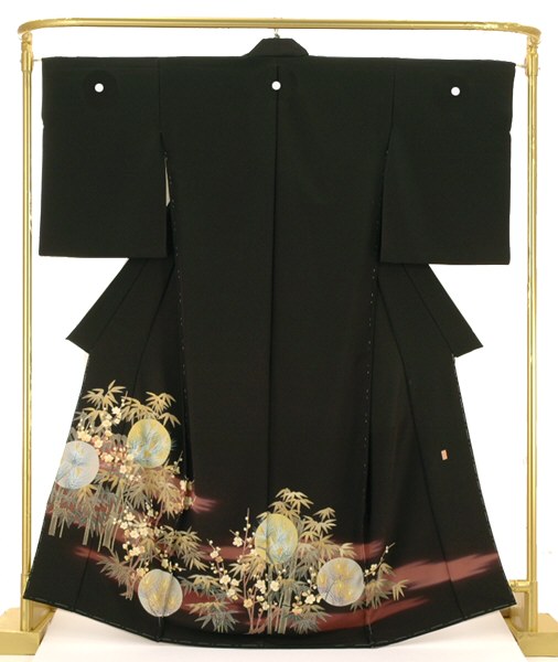 5400円から値引き中 着物 名品 黒留袖 黒 松竹梅 束ね熨斗 有職文様 金駒刺繍 金彩 正絹 袷 158cm Mサイズ 正絹 友禅黒留袖 月に松竹梅 結婚式 卒業式 フォーマル 和装