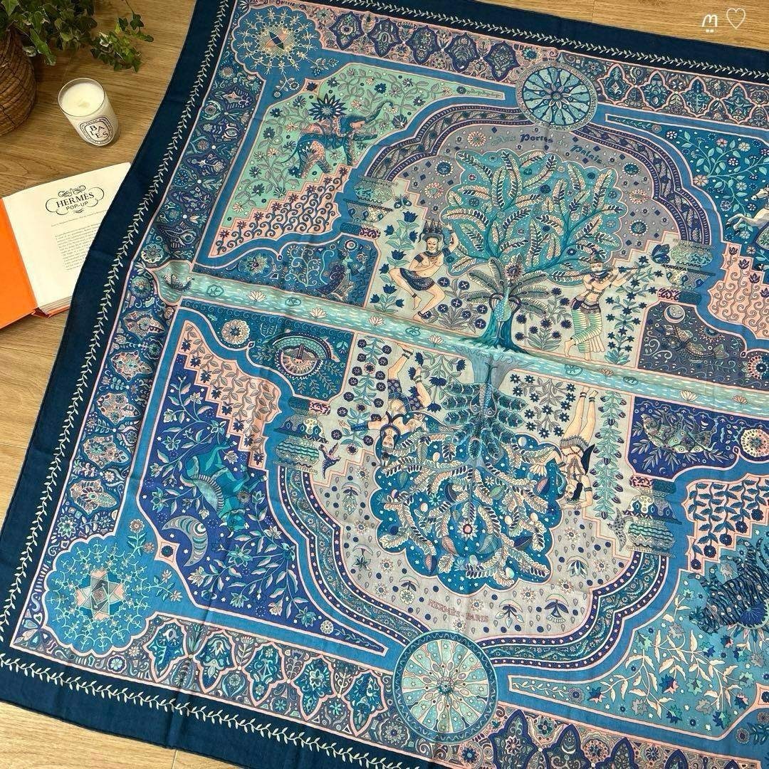 【中古】 HERMES エルメス カレ140 王宮の扉 カシシル ストール ブルー|Reuse Select by Rakuma