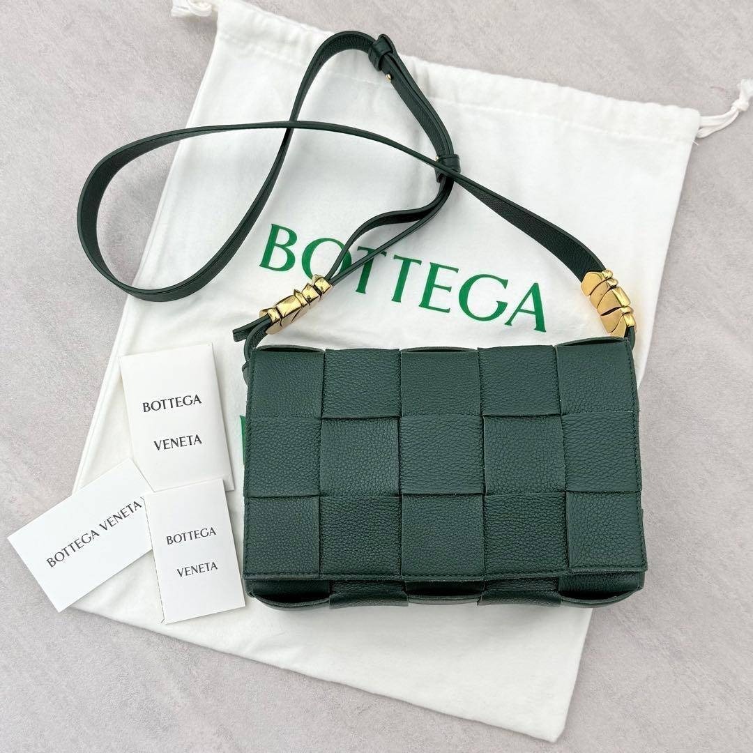 【中古】 BOTTEGA VENETA ｶｾｯﾄ ｼｮﾙﾀﾞｰﾊﾞｯｸﾞ ﾏｷｼ ｲﾝﾄﾚﾁｬｰﾄ ﾚｻﾞｰ