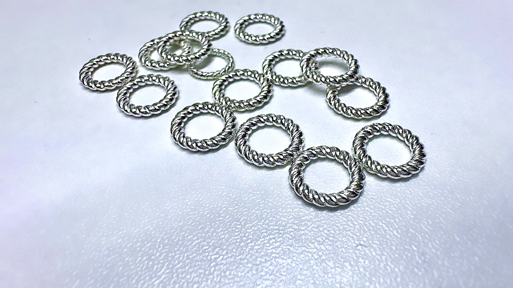 楽天市場】ブレスレット用パーツ 丸 2本入 : 手芸材料の専門店 つくる
