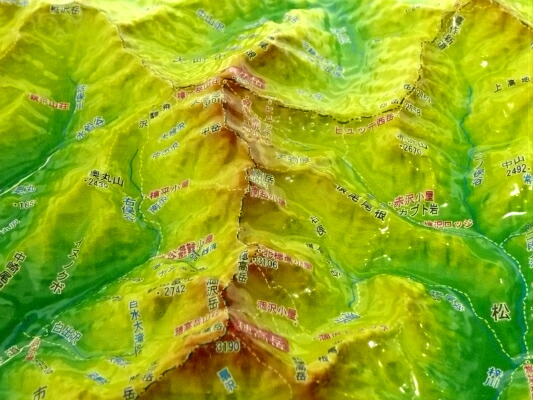 穂高連峰　模型 楽天市場】ジオラマ地図 穂高連峰（穂高岳・常念岳） : ラリー