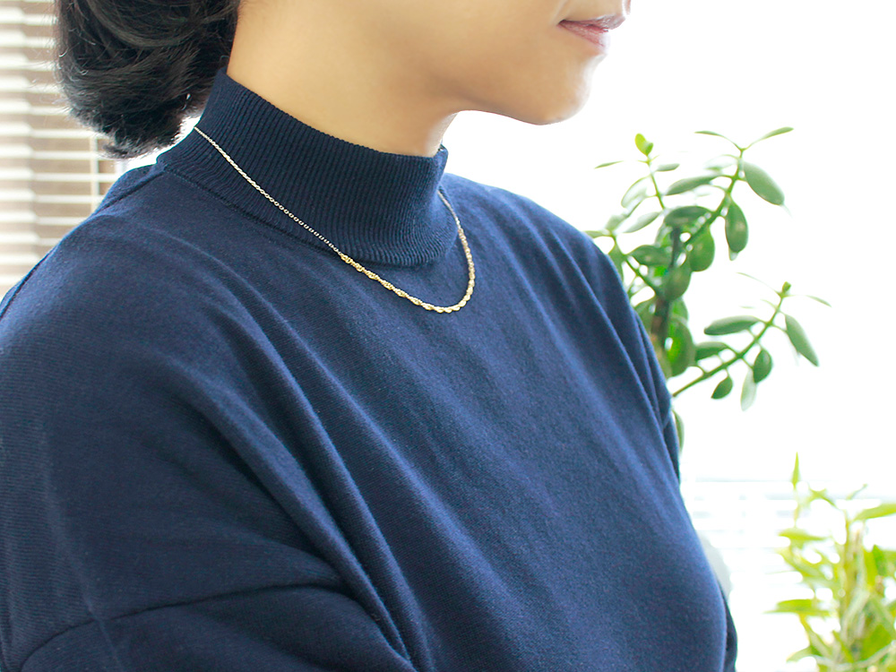 【楽天市場】K18 モス チェーン ネックレス 素材をいかしたシンプルチェーンネックレス。 地金 レディース 首飾り necklace 18k