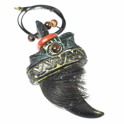 【一点物】アイヌ紋様 エンジュ(槐) 彫刻 ヒグマの爪 ペンダント チェーン付 西田智三 羆 ウッドカービング カムイ 神威 北海道 手彫り ペンダントトップ 和柄【送料無料】