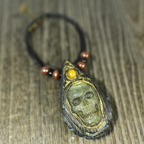 楽天市場】【一点物】アイヌ紋様 エンジュ(槐) 彫刻 ヒグマの爪