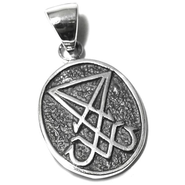 XFLAGPARKMONSTER STRIKE ルシファー波系リングペンダント 楽天市場