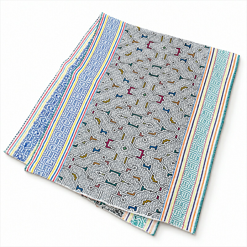 【一点物】ペルー共和国 シピボ族 刺しゅう布 幅：６０ｃｍ×縦：１５１ｃｍ 重さ：３１８ｇ【貨物輸送無料】