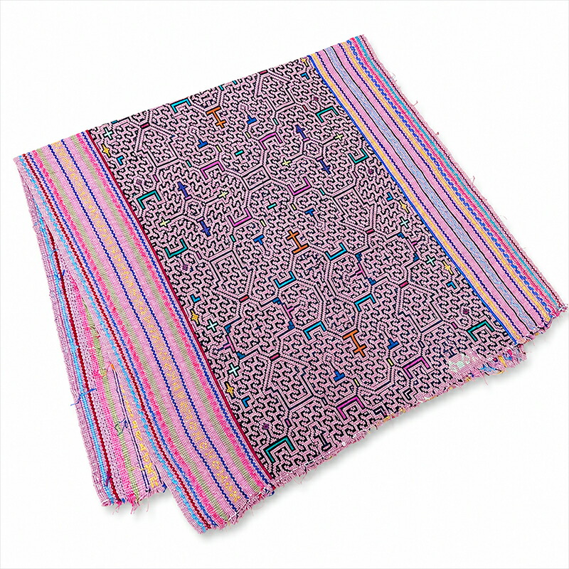 【一点物】ペルー共和国 シピボ族 刺しゅう布 幅：６８ｃｍ×縦：１３６ｃｍ 重さ：３６２ｇ【貨物輸送無料】
