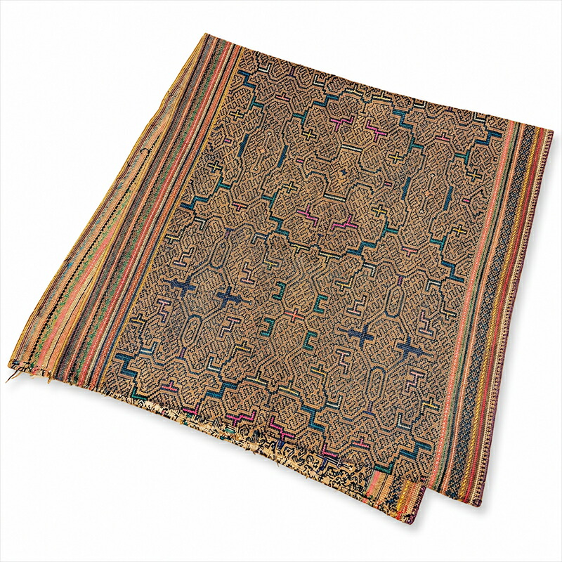 【一点物】ペルー共和国 シピボ族 刺しゅう布 幅：６５ｃｍ×縦：１３３ｃｍ 重さ：３２０ｇ【貨物輸送無料】