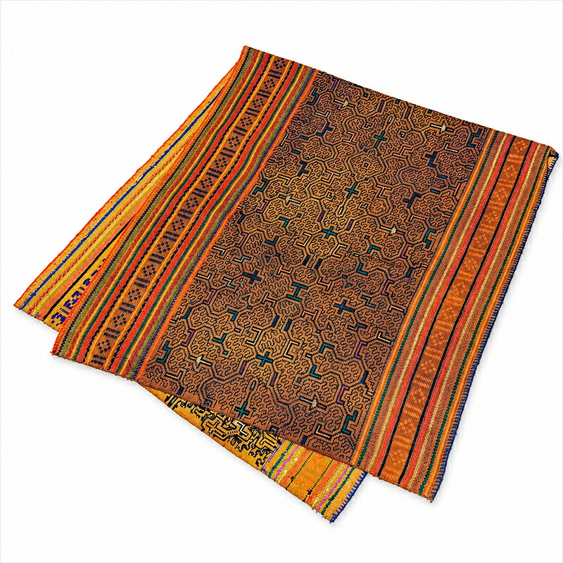 【一点物】ペルー共和国 シピボ族 刺しゅう布 幅：６２ｃｍ×縦：１３０ｃｍ 重さ：２９８ｇ【貨物輸送無料】