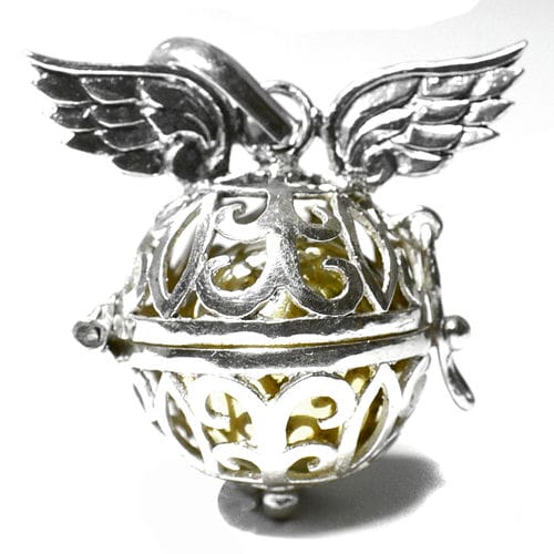 バリ島(バロンの顔) 22K 装飾的彫刻 ペンダント バリ島(バロンの顔) 22K 装飾的彫刻 ペンダント - メルカリ