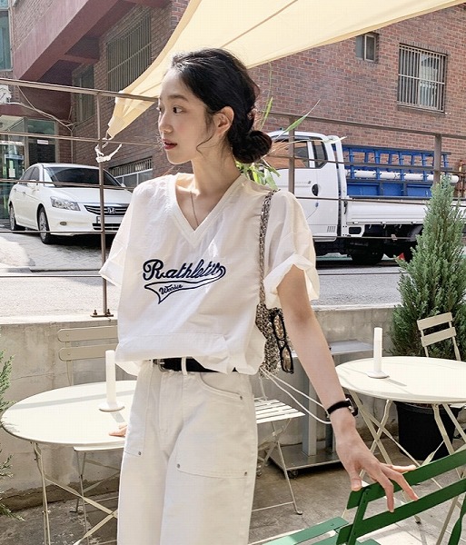 トップス カットソー Tシャツ 半袖 Vネック プリント レディース