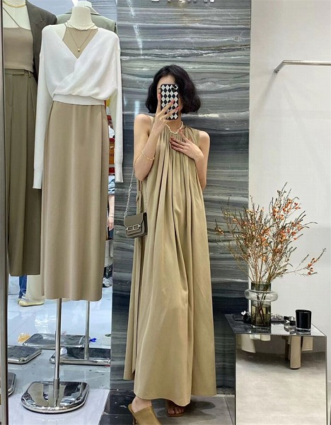 簡単おしゃれに見える服 ベストスカート 袖なし ゆったりする ロングスカート
