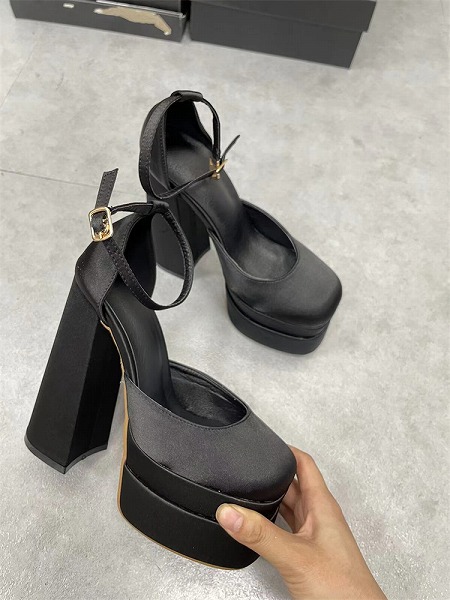 誰もが好きな靴 INSスタイル ヒール ピンヒール 中空 ヨーロッパとアメリカ シングルシューズ