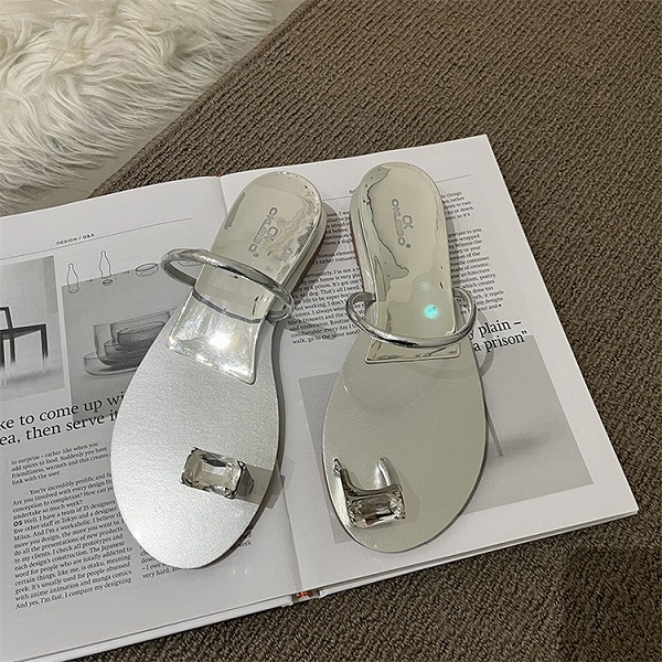 定番のベーシックデザイン バレエシューズ シングルシューズ フラット ビーチサンダル