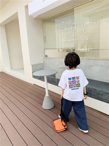 子供 トレーニングボトムス 新作 男の子 カジュアルパンツ トレンド ハンサム