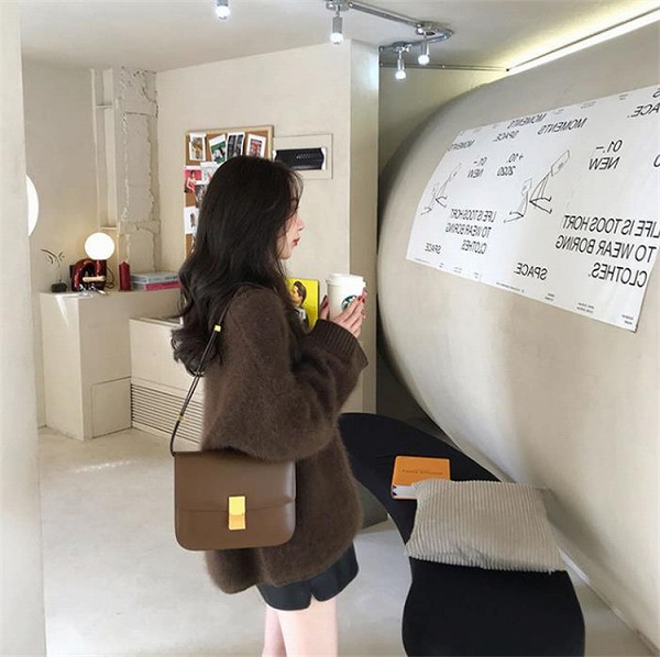 良かったです セーター ニットトップス おしゃれな セーター ニット ストリート デザインセンス Vネック｜ドレミファソラ・ねこ