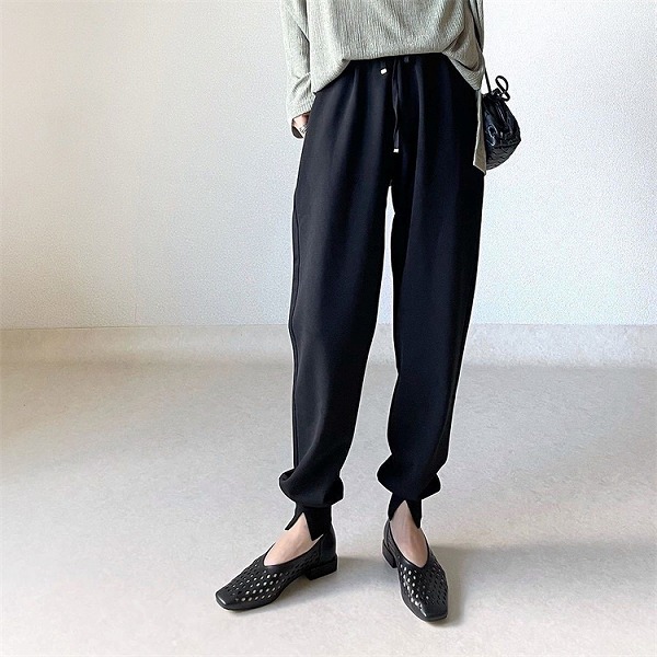 週末スリム テーパードパンツ ロングパンツ ハレンパンツ 秋服 カジュアル レースアップ