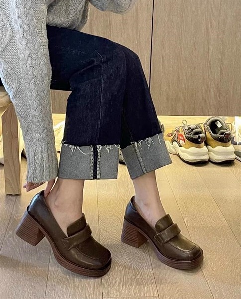 品等は本当に晴れ晴れしいです メリージェーンシューズ パンプス ギャザリング シングル スクエアトゥ