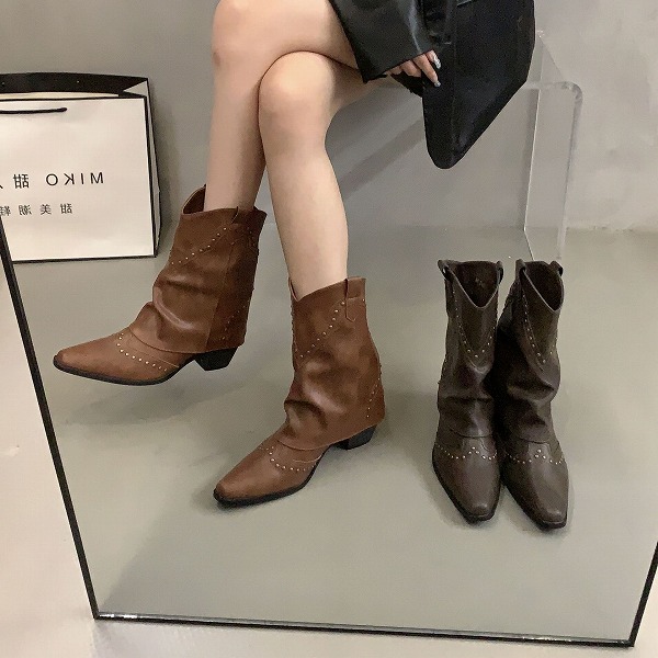 レトロなマーチンブーツ　レーディスファションブーツ　個性的　人気靴　ブーツ