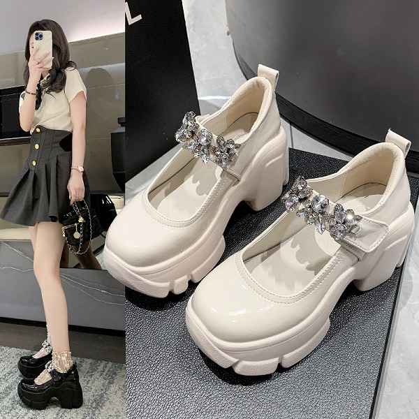 新作　厚底シューズ　レーディスファション商品　個性的シューズ　人気レシャーシューズ