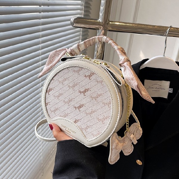 新作のおしゃれなショルダーバッグ 手提げバッグ　レーディスファション商品　バッグ