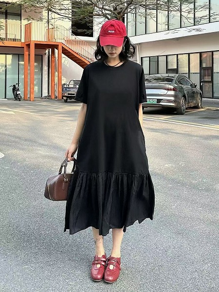 新作レディース流行り物 心地よい ゆったり 半袖Ｔシャツ風衣装