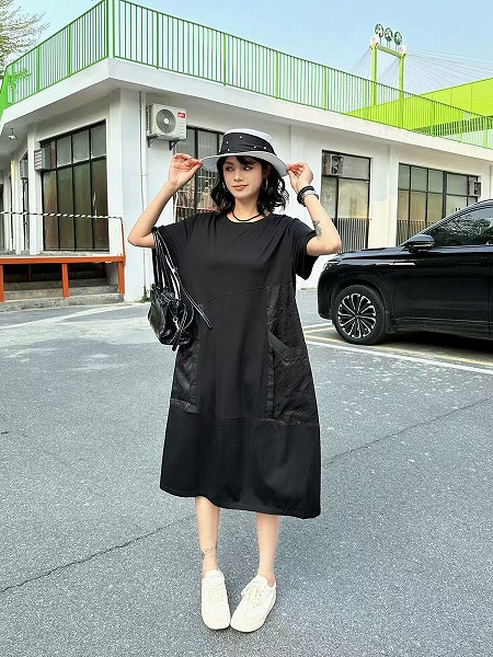 新作レディース流行り物 心地よい 気が大きい大きさ Ｔシャツ風半袖衣装