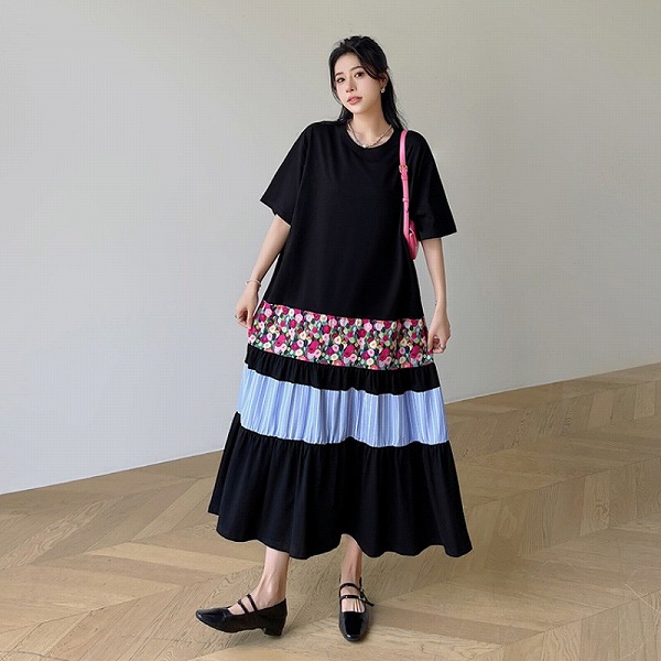 半袖ゆったりロングワンピース　レーディスファション商品　カジュアルワンピース