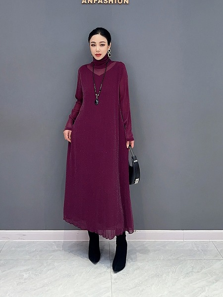 ワンピース　ハイネックインナーワンピース　レーディスファション洋服　人気商品