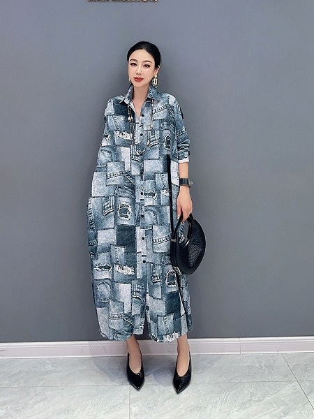 ワンピース　シャツ風ワンピース　レーディスファション洋服　ゆったりサイズ