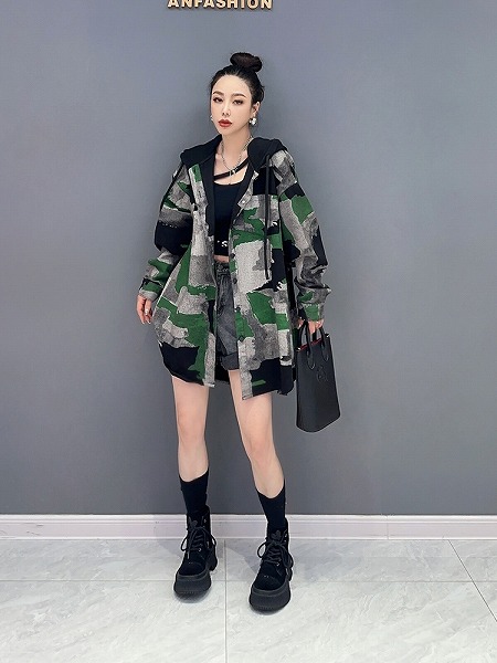 フード付きカーディガン　個性的トップス　コート　レーディスファション洋服
